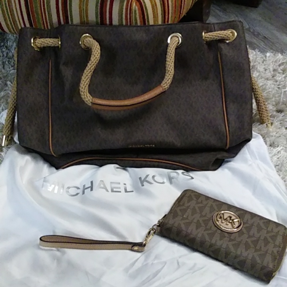 MK purse